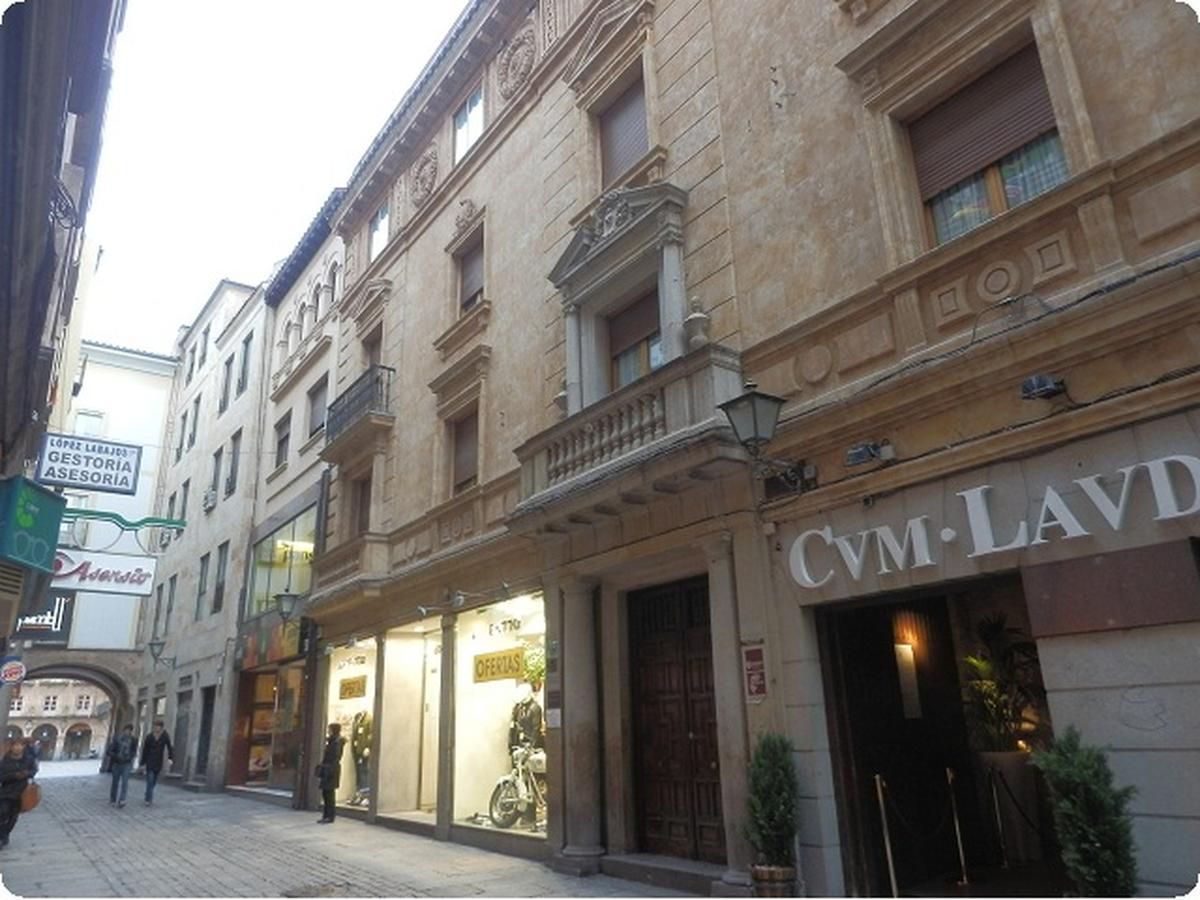 Homyat Prior Romo, Plaza Mayor Salamanca Bagian luar foto